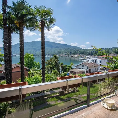 Queen View - Happy Apartment Ponte Tresa
